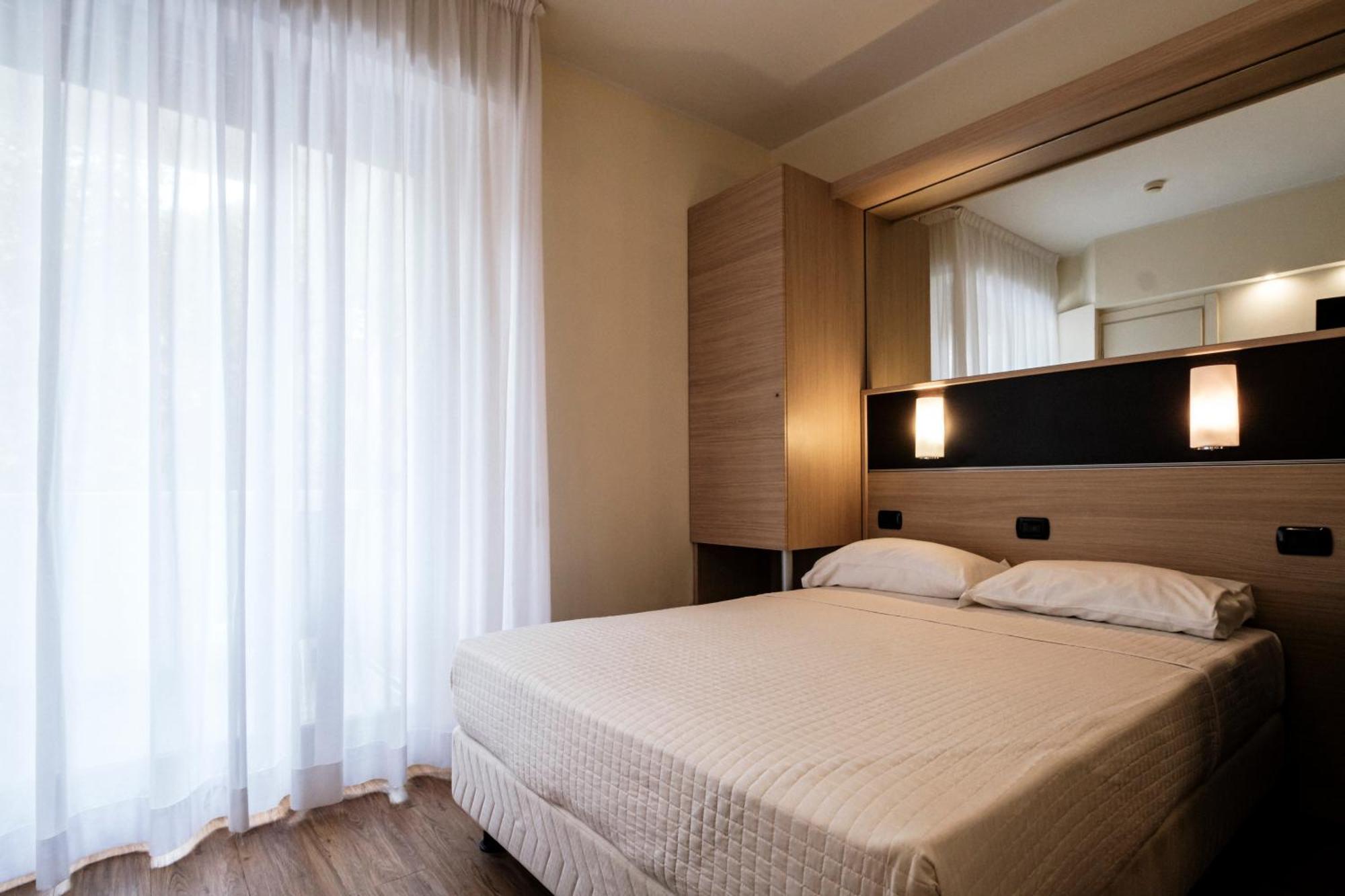 Augustus Hotel Ριτσιόνε Εξωτερικό φωτογραφία