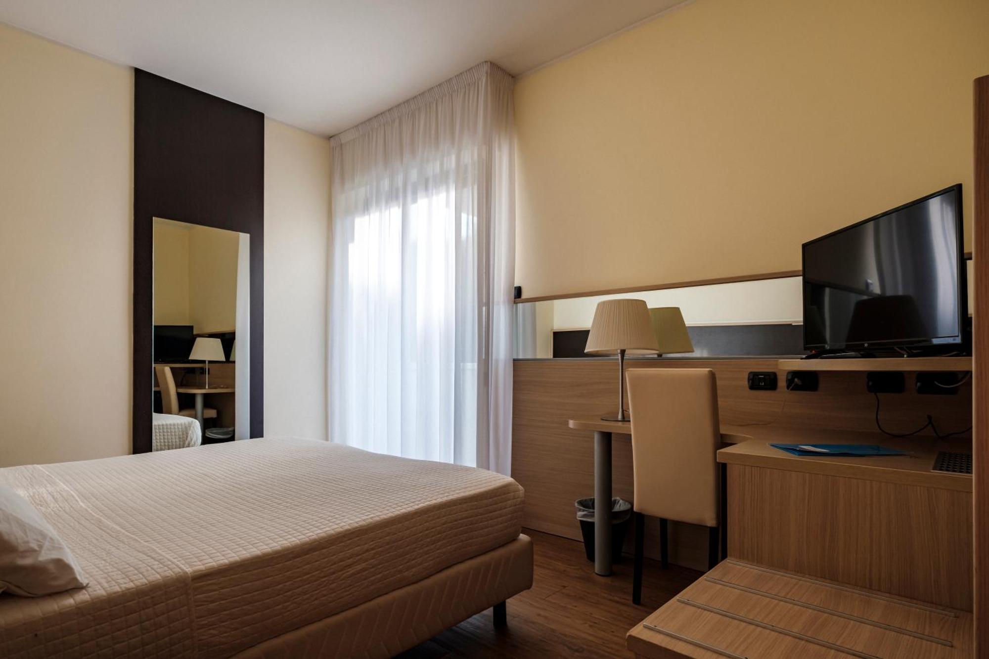 Augustus Hotel Ριτσιόνε Εξωτερικό φωτογραφία