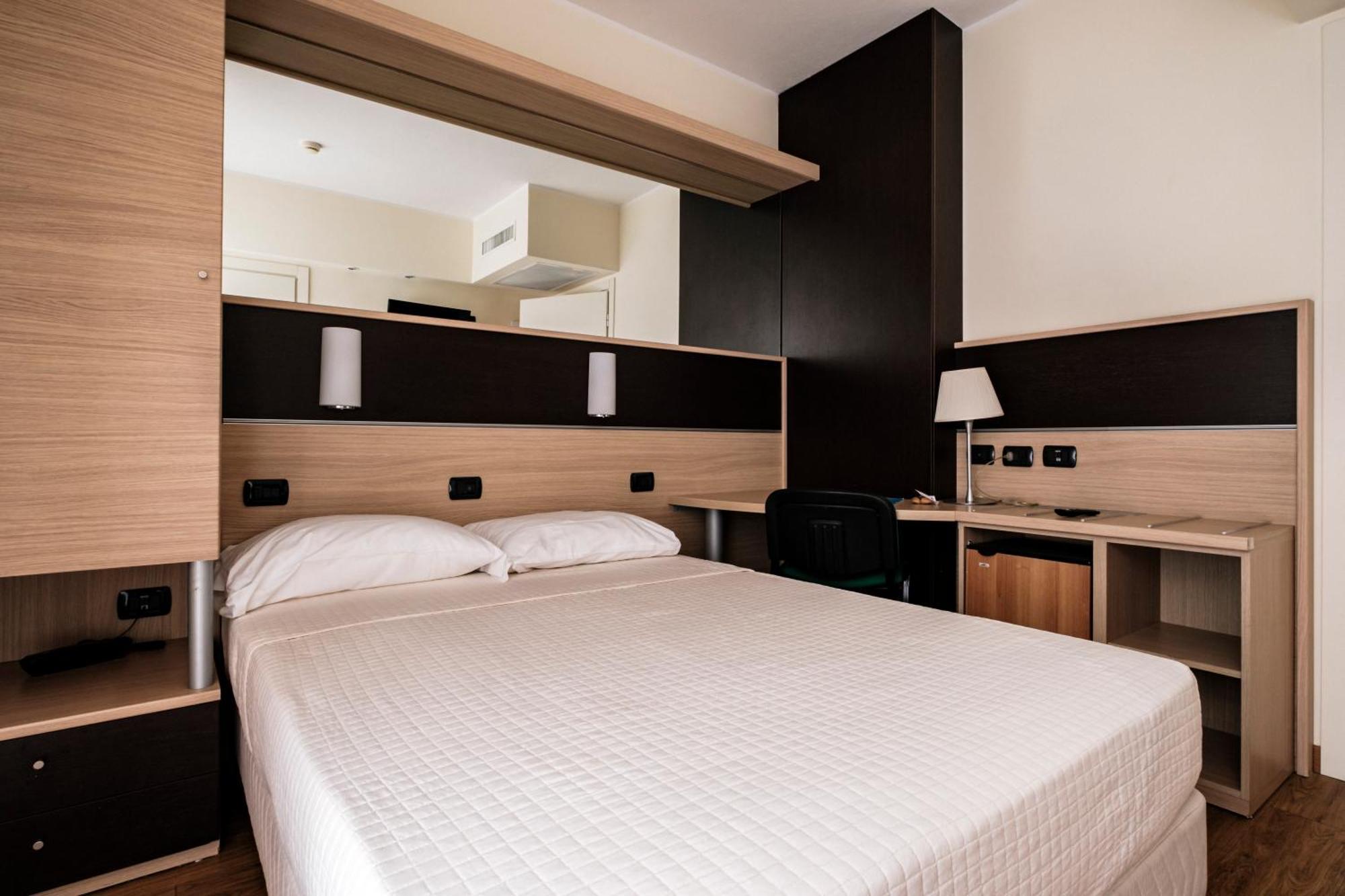 Augustus Hotel Ριτσιόνε Εξωτερικό φωτογραφία